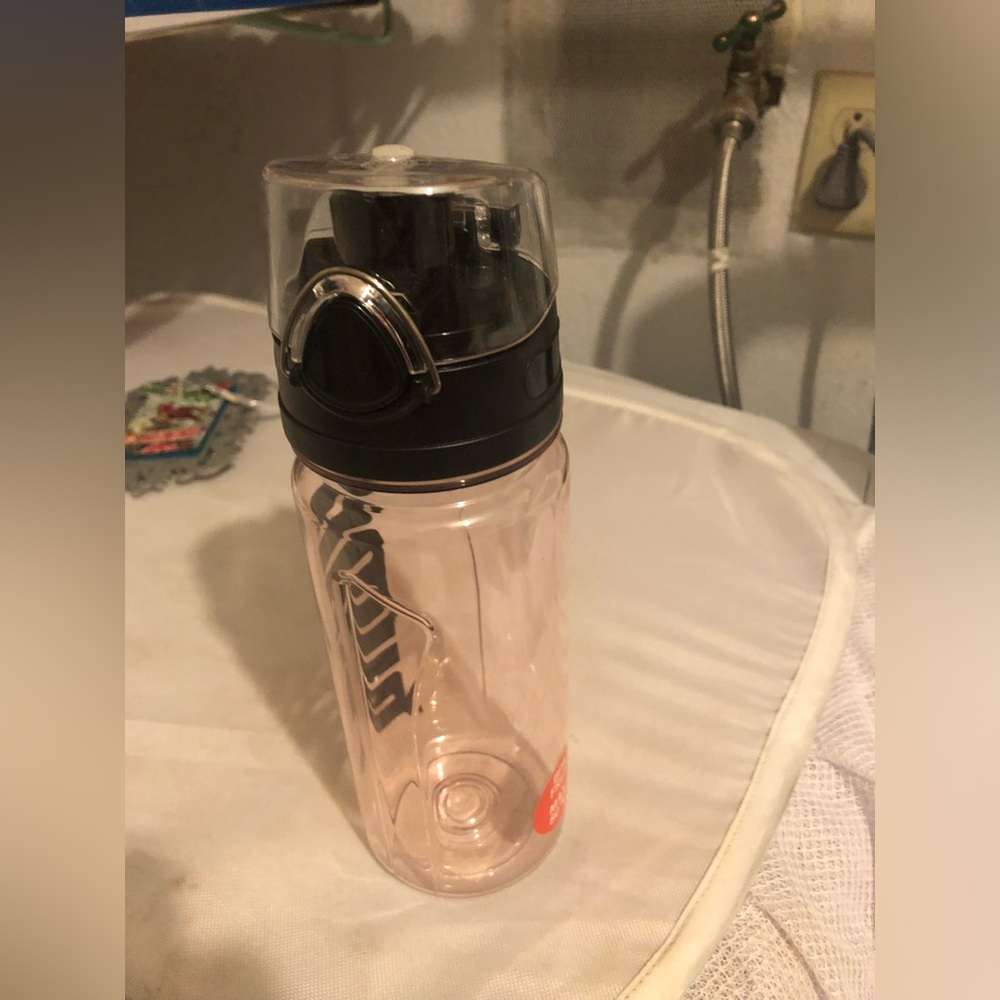 Available- Puma Blush Pink Water Bottle with Black Logo- $8 or 🦋